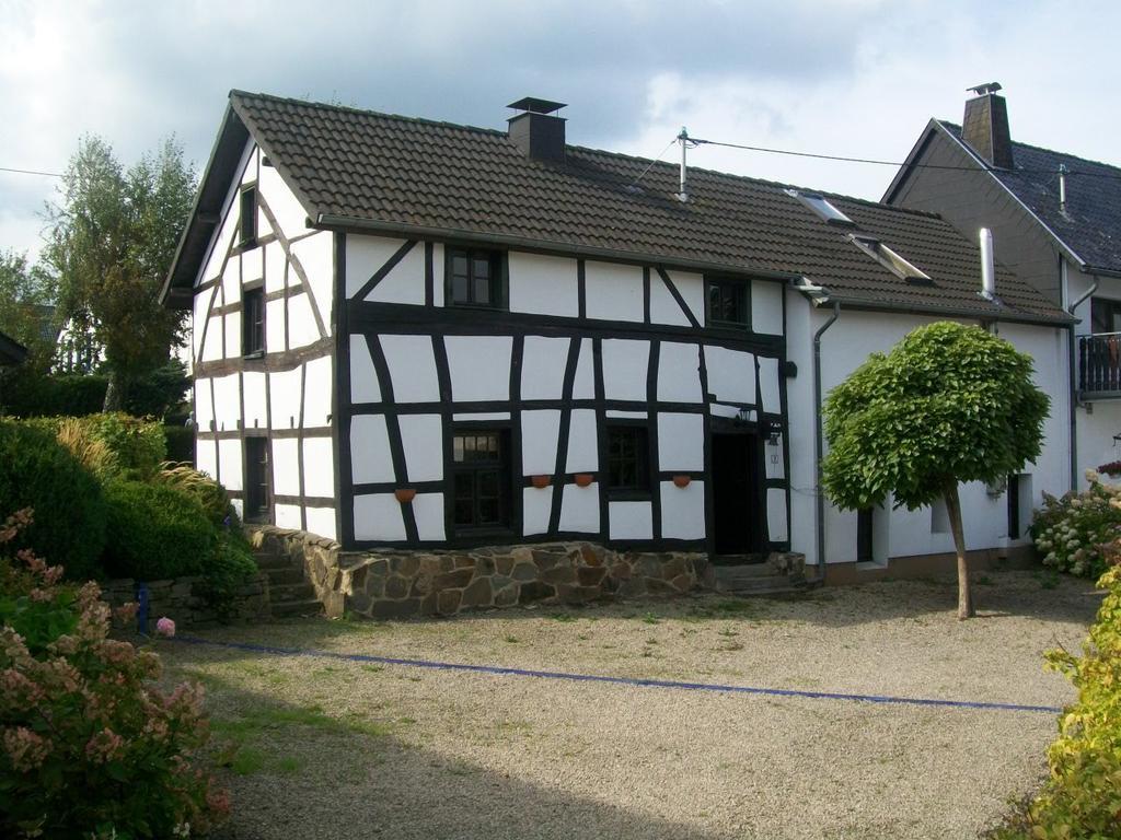 Authentiek Eifelhuis Hecken Rom bilde
